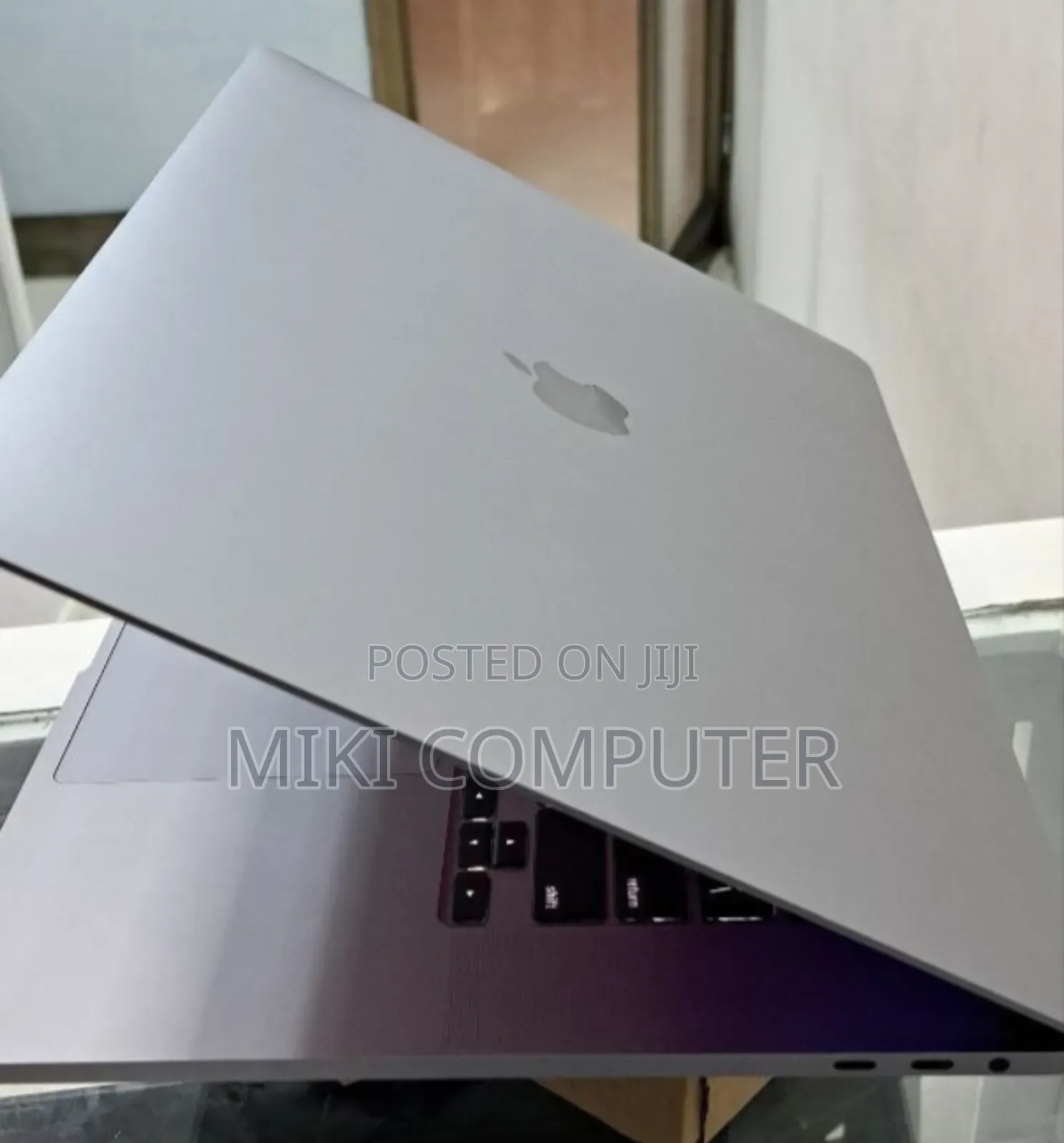 New Laptop Apple MacBook Pro 2019 32GB Intel Core I7 SSD 512GB