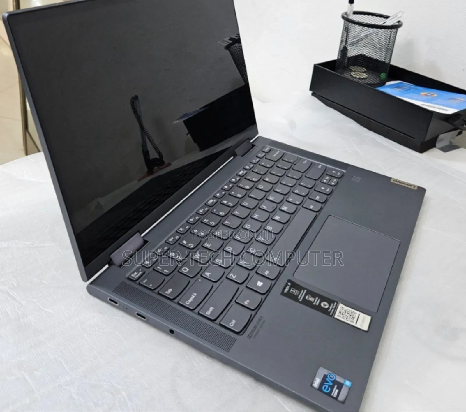 New Laptop Lenovo Yoga 710 16GB Intel Core I7 SSD 512GB