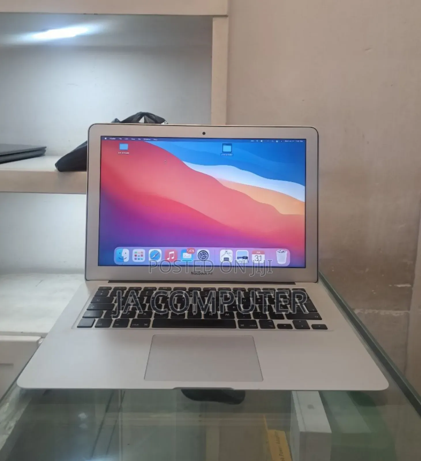 New Laptop Apple MacBook Air 2014 8GB Intel Core I7 SSD 128GB