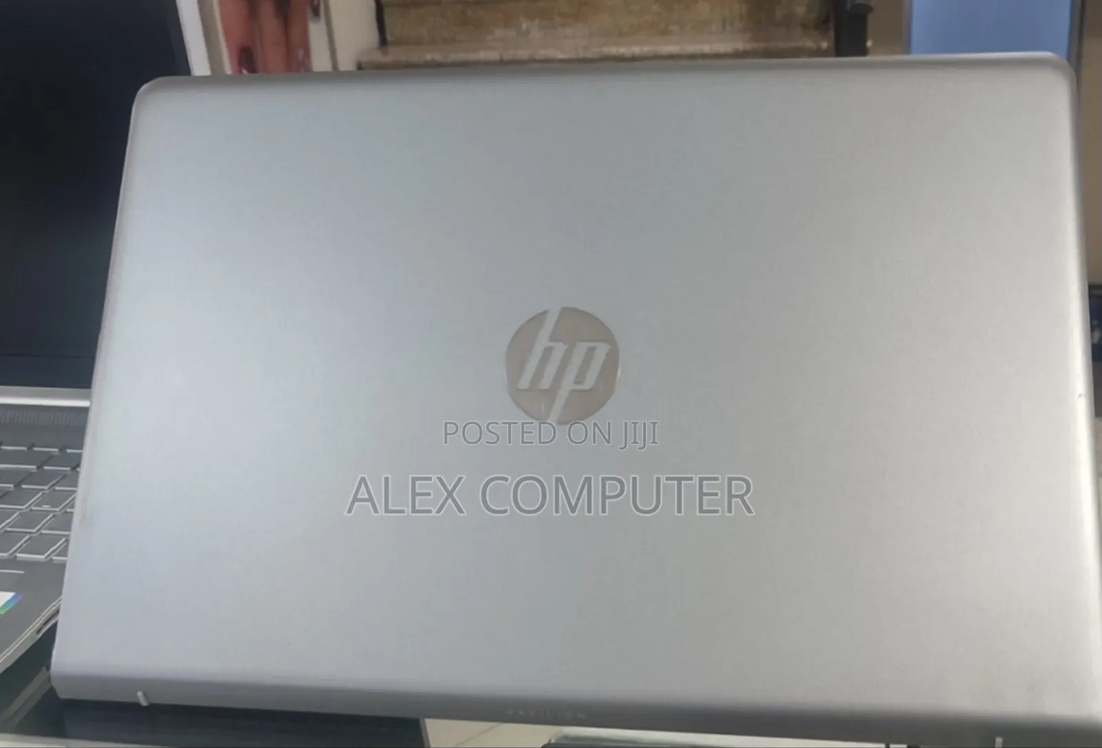 New Laptop HP Pavilion 15 8GB Intel Core I7 SSD 256GB