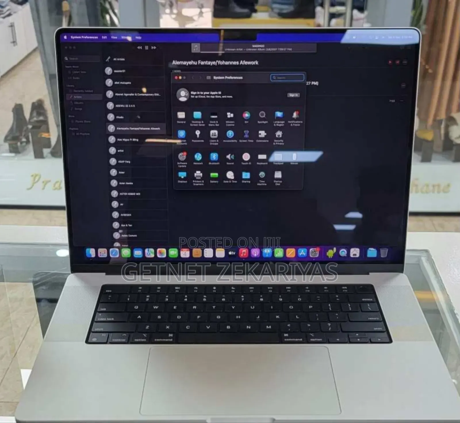 New Laptop Apple MacBook Pro 2021 M1 16GB Apple M1 Pro SSD 512GB