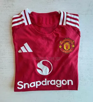 Manchester United 24/25 Home Jersey