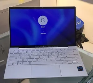 New Laptop HP Envy X360 8GB Intel Core I7 SSD 512GB
