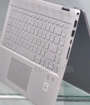 New Laptop HP Envy X360 8GB Intel Core I7 SSD 256GB