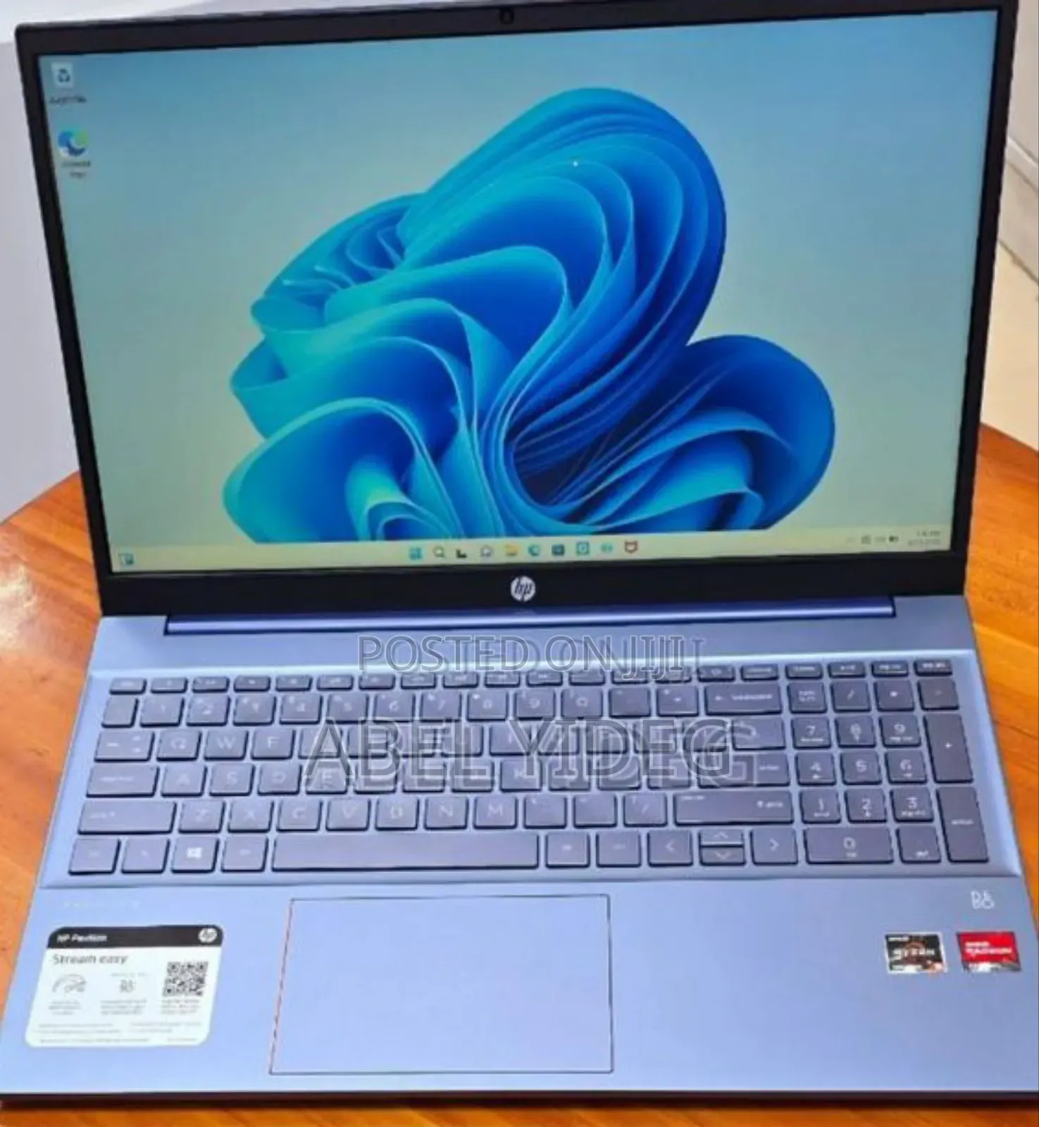 New Laptop HP Pavilion 15 8GB AMD Ryzen 5 SSD 512GB