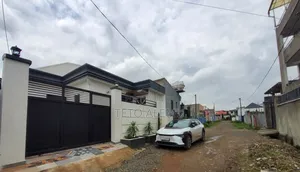 3bdrm Villa in የሚሸጥ ቪላ ሰሚት ወርዳ 11, Yeka for sale