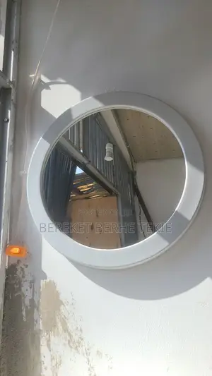 Mirror Circle
