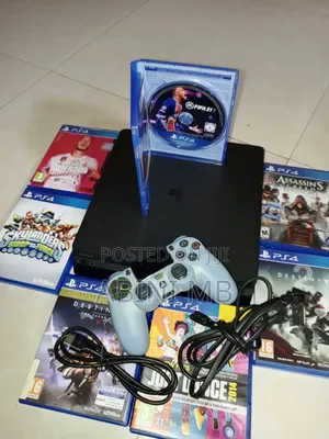 Playstation 4 Slim With 8 Cd
