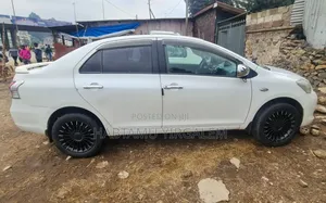 Toyota Yaris 2008 White