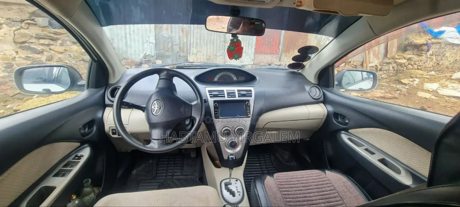 Toyota Yaris 2008 White
