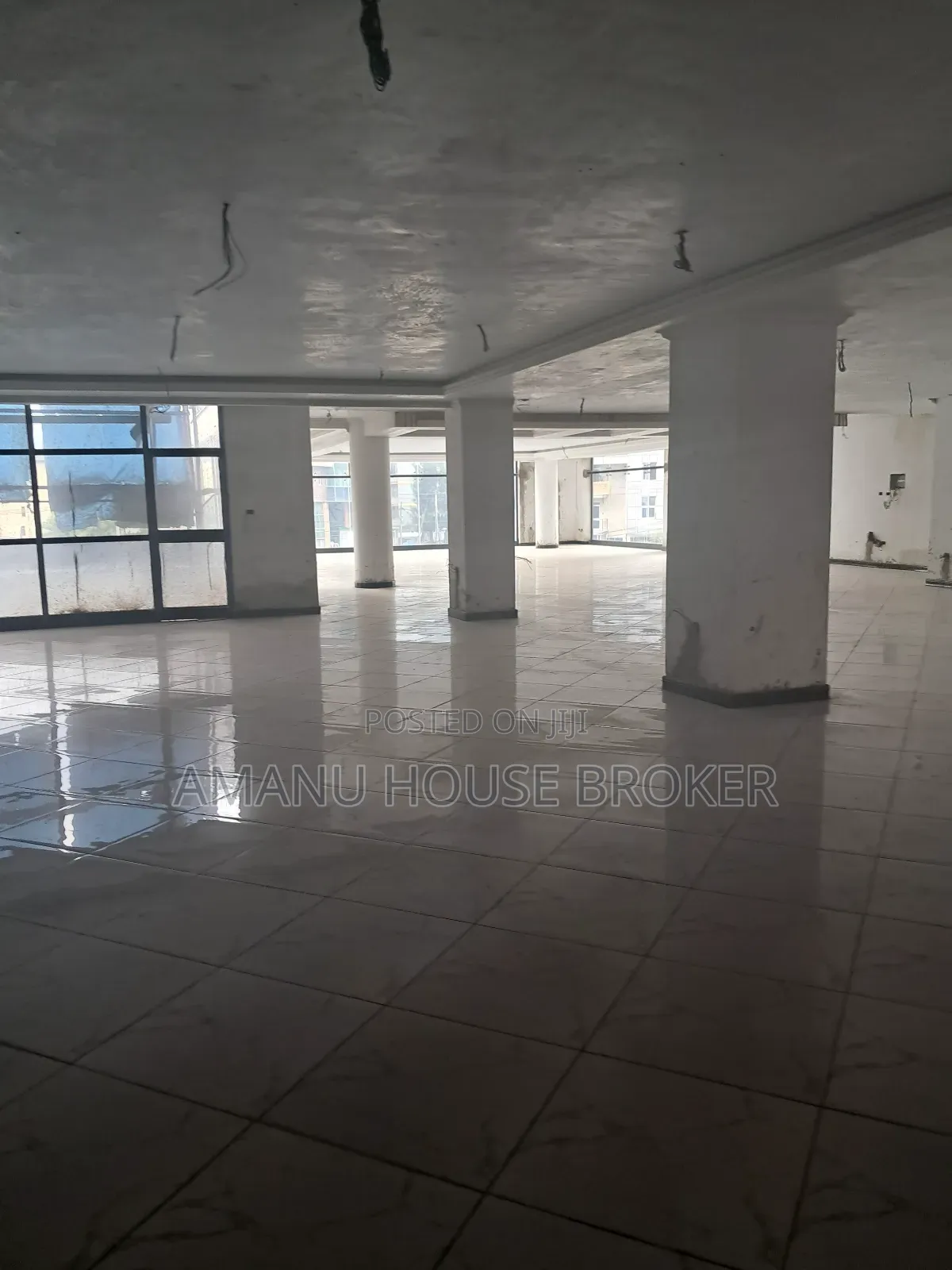 Urgent Rent For Cafe And Restaurant 480sqm On 1st Floor