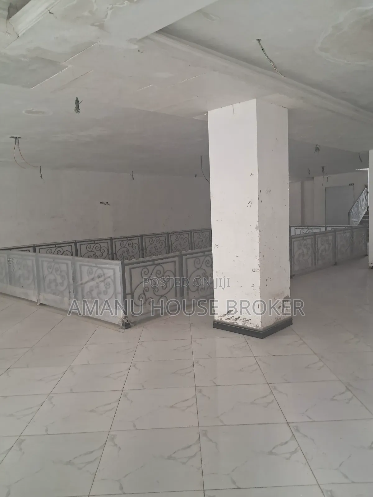 Urgent Rent For Cafe And Restaurant 480sqm On 1st Floor