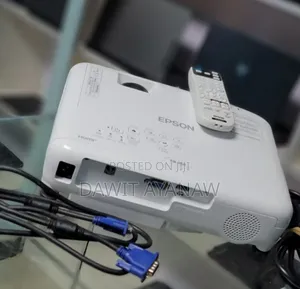 Brand New EB-01 Projector