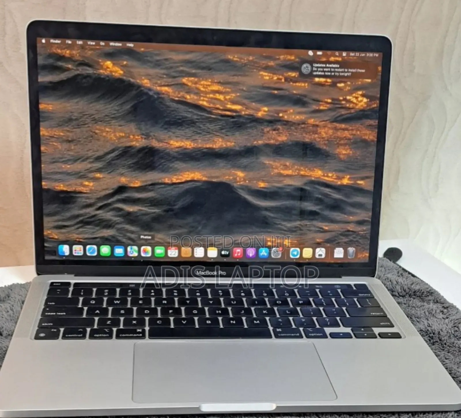 New Laptop Apple MacBook Pro M1 8GB Intel Core I5 SSD 256GB