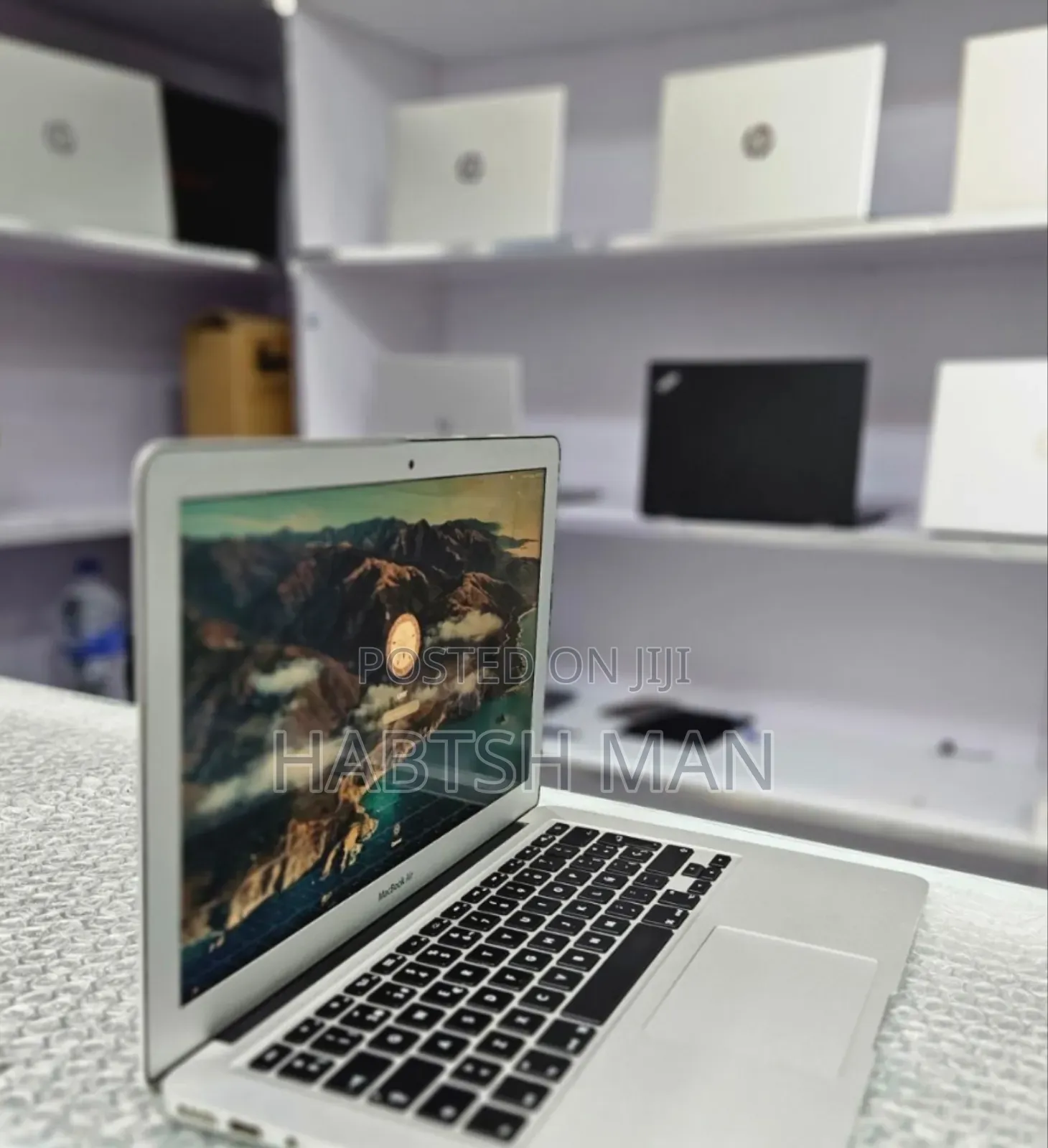 New Laptop Apple MacBook Air 2013 4GB Intel Core I5 SSD 128GB
