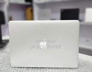 New Laptop Apple MacBook Air 2014 8GB Intel Core I7 SSD 256GB