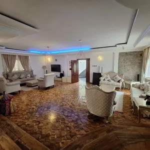 6bdrm Mansion in Kirkos for sale