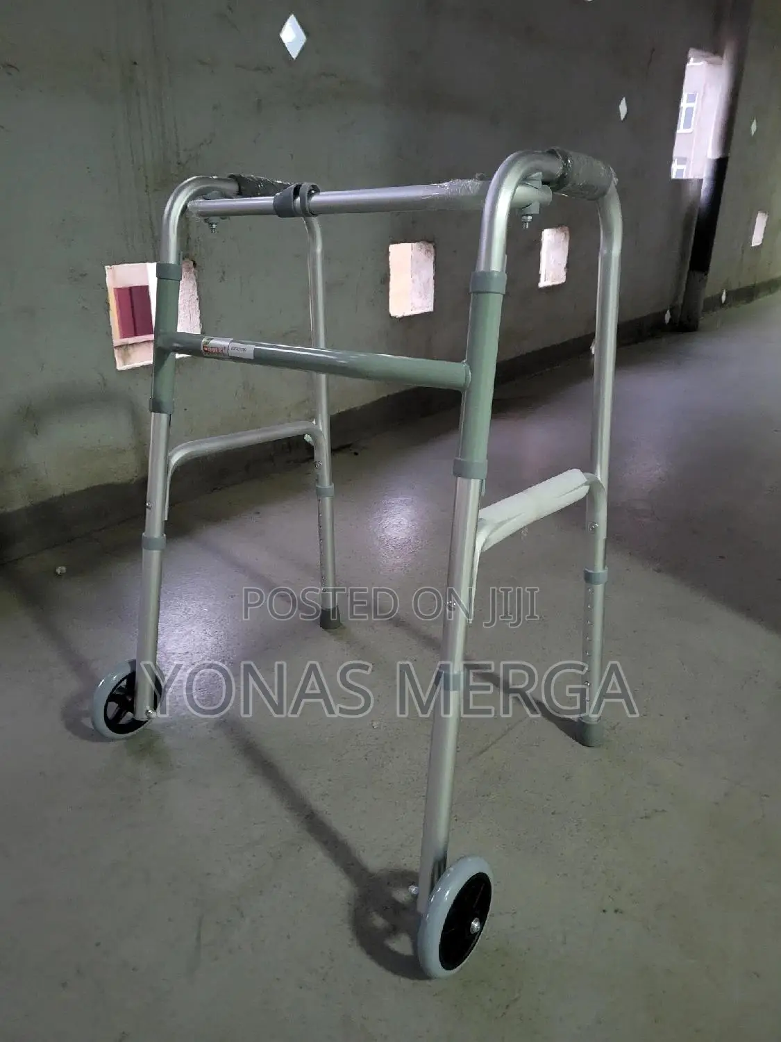 WALKER:Foldable Design,Leg or Foot Injuries/Fold Up Walker