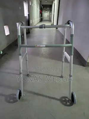 Walker/ወከር/Double Armrests Four Feet Black Flat Steel Walker