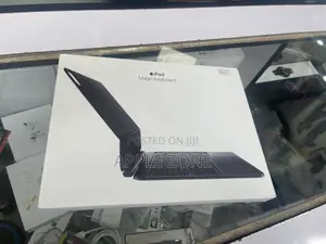 Magic Keyboard for iPad M4