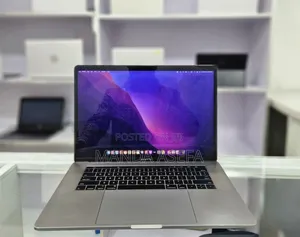 New Laptop Apple MacBook Pro 2016 16GB Intel Core I7 SSD 256GB