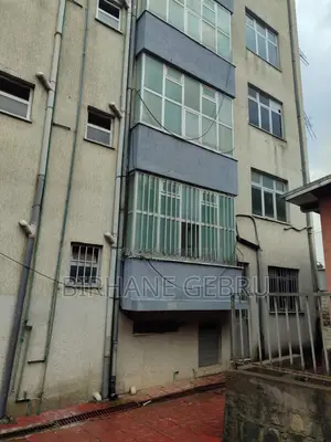 7bdrm Apartment in G+4 House For, Yeka for rent