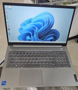 New Laptop Lenovo ThinkBook 15 8GB Intel Core I5 SSD 512GB