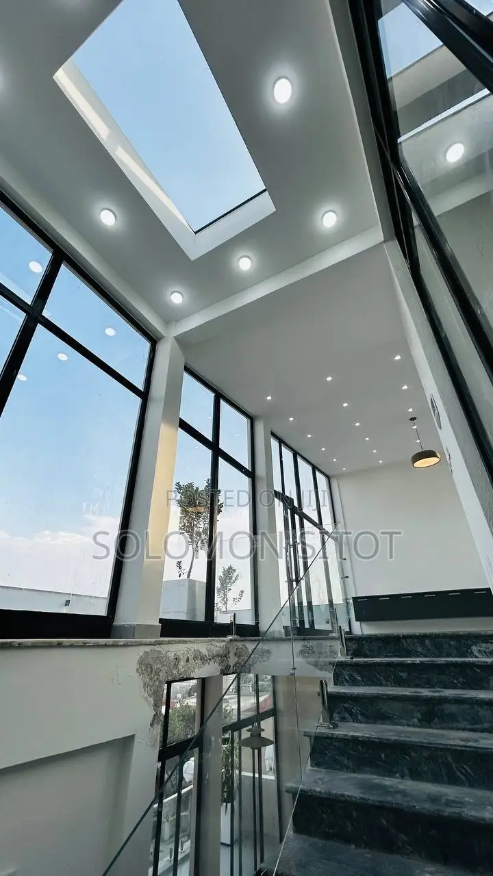 6bdrm Townhouse/Terrace in Megenagna Topview, Yeka for sale