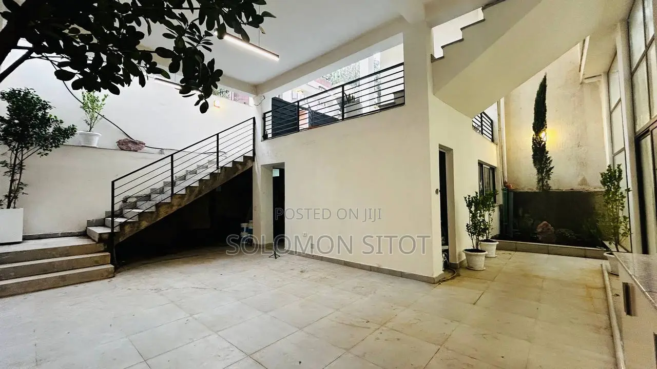 6bdrm Townhouse/Terrace in Megenagna Topview, Yeka for sale