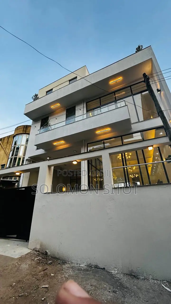 6bdrm Townhouse/Terrace in Megenagna Topview, Yeka for sale