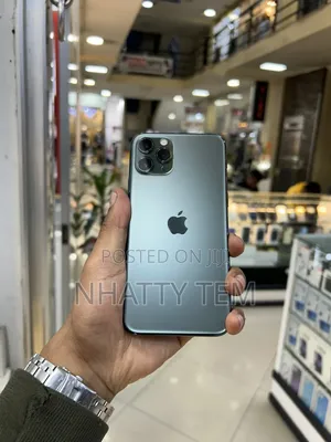 New Apple iPhone 11 Pro 64 GB Green