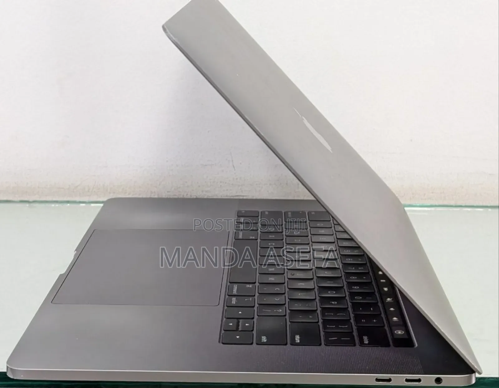 New Laptop Apple MacBook Pro 2018 32GB Intel Core I7 SSD 512GB