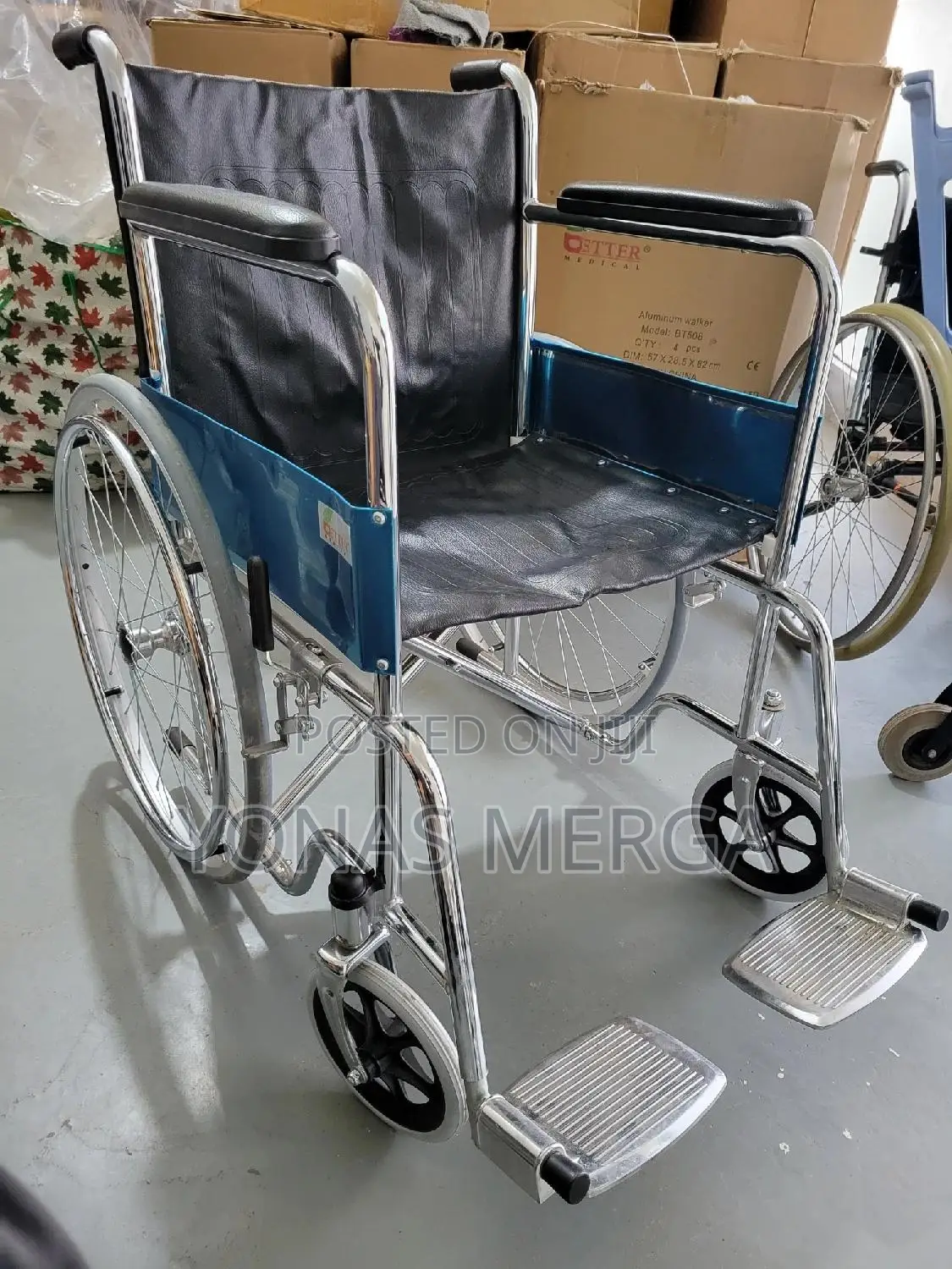 Used Wheelchair in Arada Addis Ababa/በጭንካሬዉ ሚወደድ+ዊልቸር