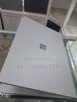 New Laptop Microsoft Surface Book 2 16GB Intel Core I7 SSD 256GB