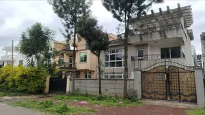 Furnished 5bdrm House in አአ, Bole for sale
