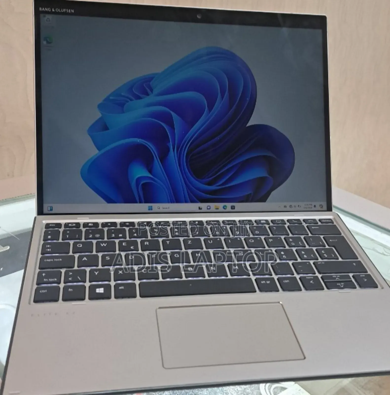 New Laptop HP EliteBook X2 1012 G2 16GB Intel Core I5 SSD 256GB
