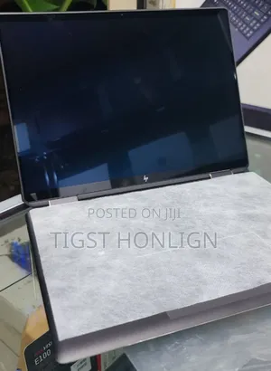 New Laptop HP Spectra 13 16GB Intel Core I7 SSD 1T