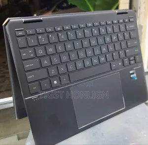 New Laptop HP Spectra 13 16GB Intel Core I7 SSD 1T