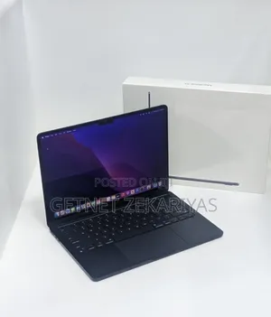 New Laptop Apple MacBook Air 2023 M2 8GB Apple M2 SSD 256GB