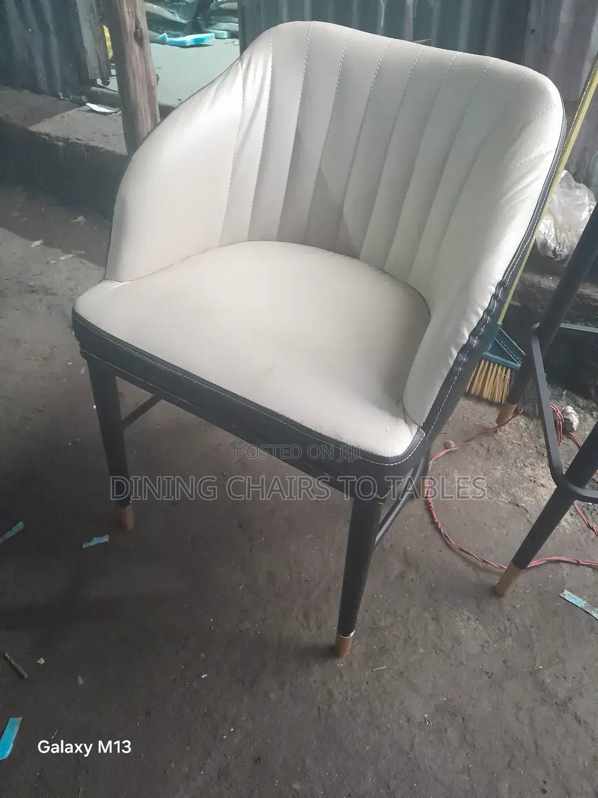 Hotel Restaurant Chairs to Tables