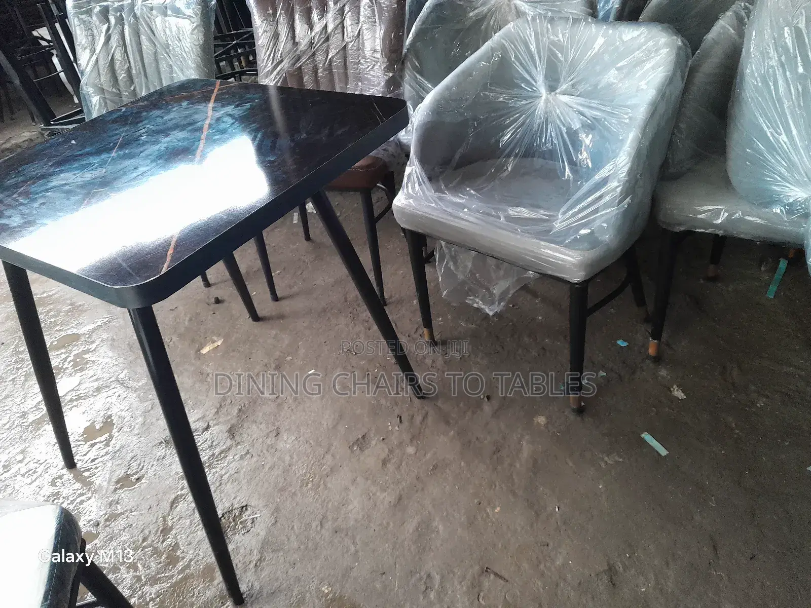 Hotel Restaurant Chairs to Tables