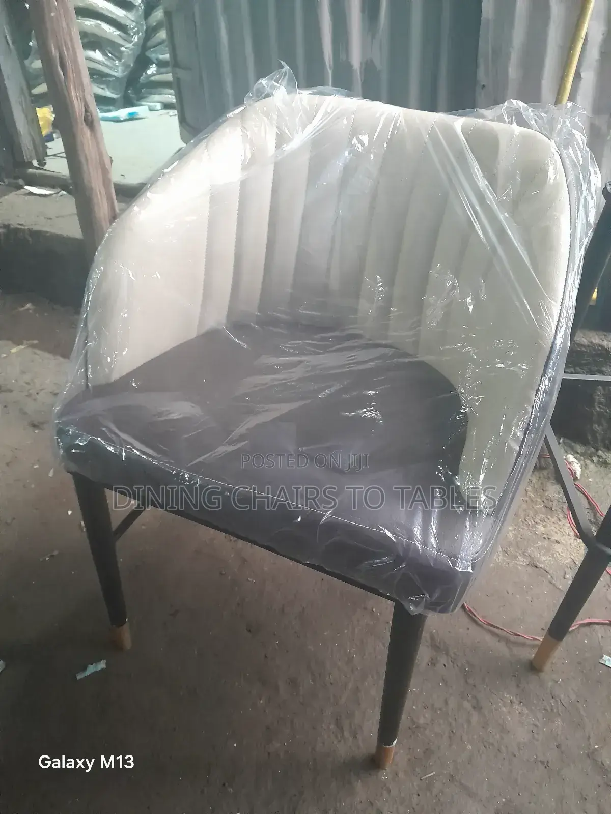 Hotel Restaurant Chairs to Tables