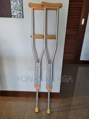 New Crutches Comfortable Pad Hand Grip for 4'2" To5' People