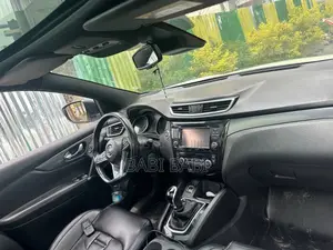 Nissan Qashqai 2018 Red