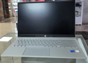 New Laptop HP Pavilion 15 8GB Intel Core I5 SSD 512GB