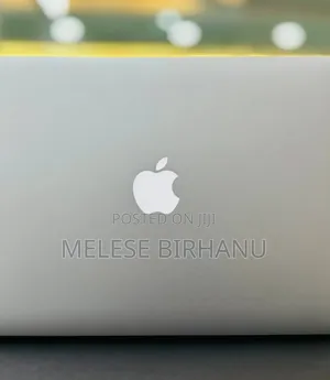 New Laptop Apple MacBook 2015 8GB Intel Core I7 SSD 512GB