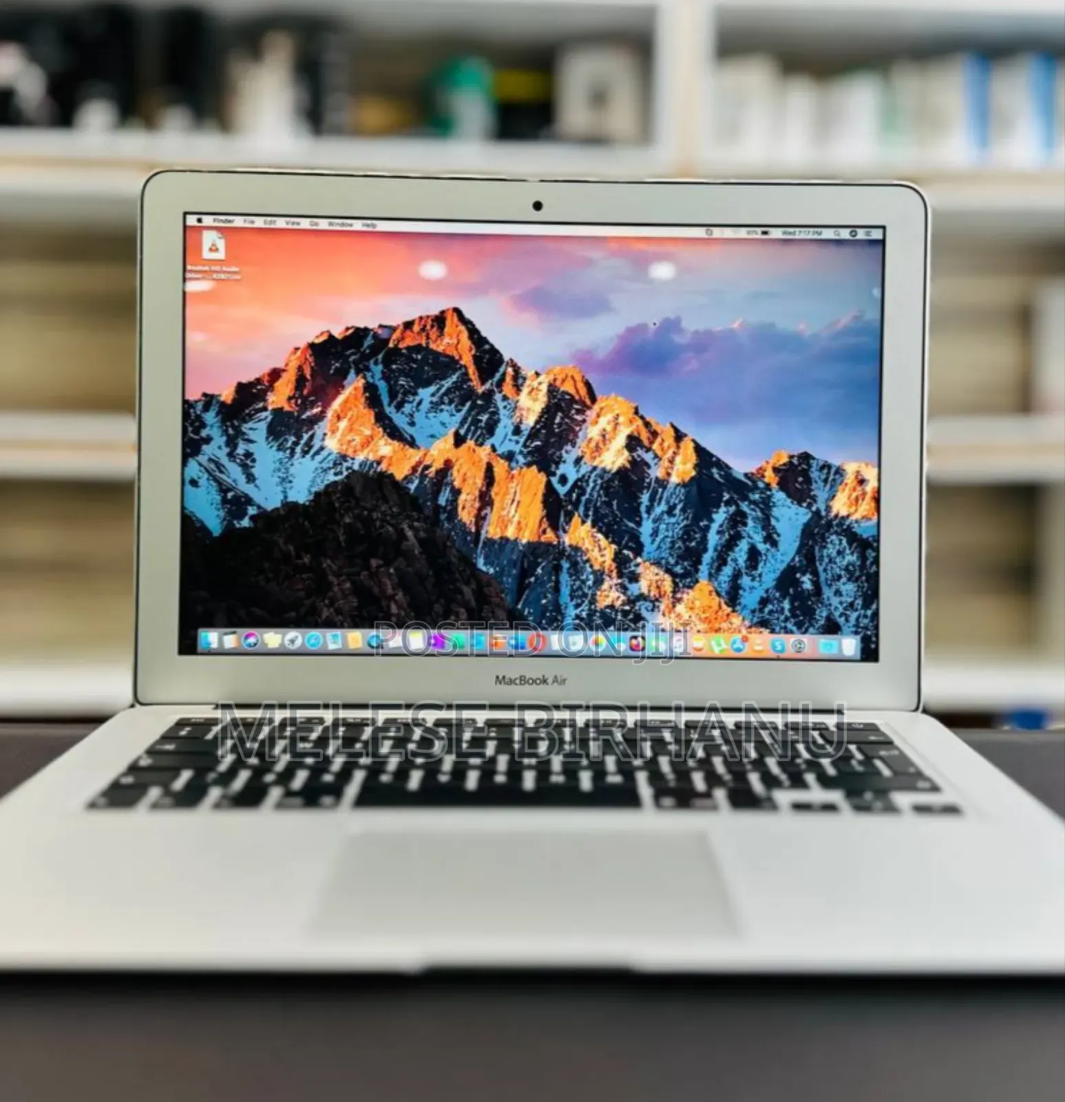New Laptop Apple MacBook 2015 8GB Intel Core I7 SSD 512GB