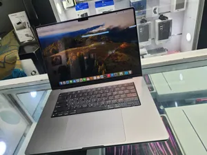 New Laptop Apple MacBook Pro M1 16GB Apple M1 SSD 1T