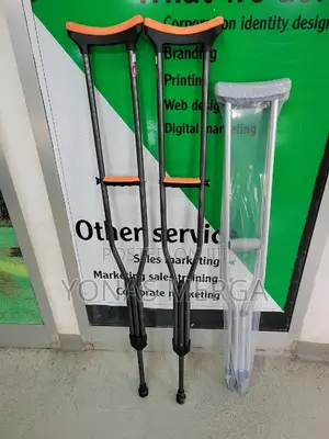 Crunch/ክራንች+Crutches With Ergonomic Handle, Silver, 1 Pair,