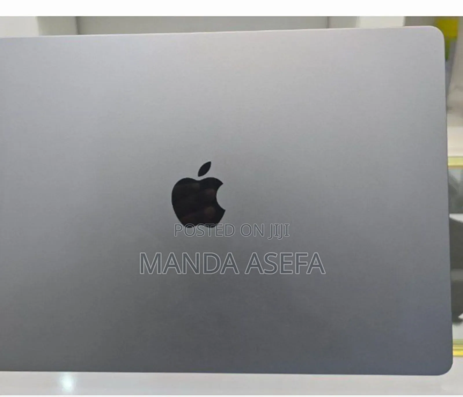 New Laptop Apple MacBook Air 2022 M2 8GB Apple M2 SSD 256GB
